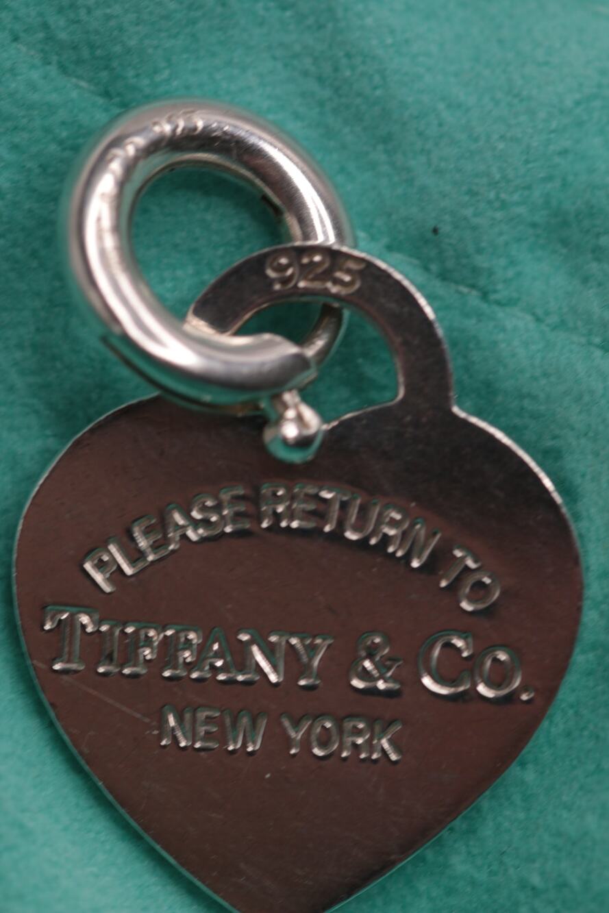 Authentic Tiffany & Co. Sterling Silver Return to Tiffany Heart Tag Charm Clasp